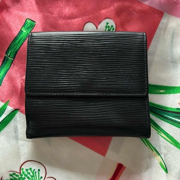 --SOLD-- LV Black unisex black wallet, card holders, cash holder and coin EUC - Picture 7 of 7